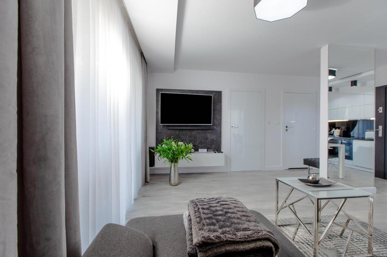 Apartament Linia Komfortu Gardenia Dziwnow Z Widokiem Na Morze Epapartamenty 外观 照片