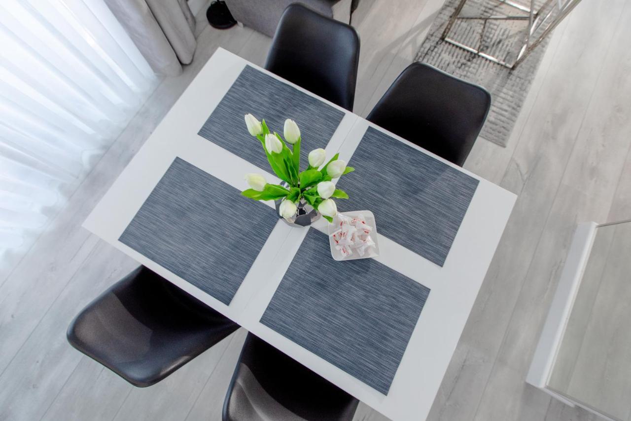 Apartament Linia Komfortu Gardenia Dziwnow Z Widokiem Na Morze Epapartamenty 外观 照片